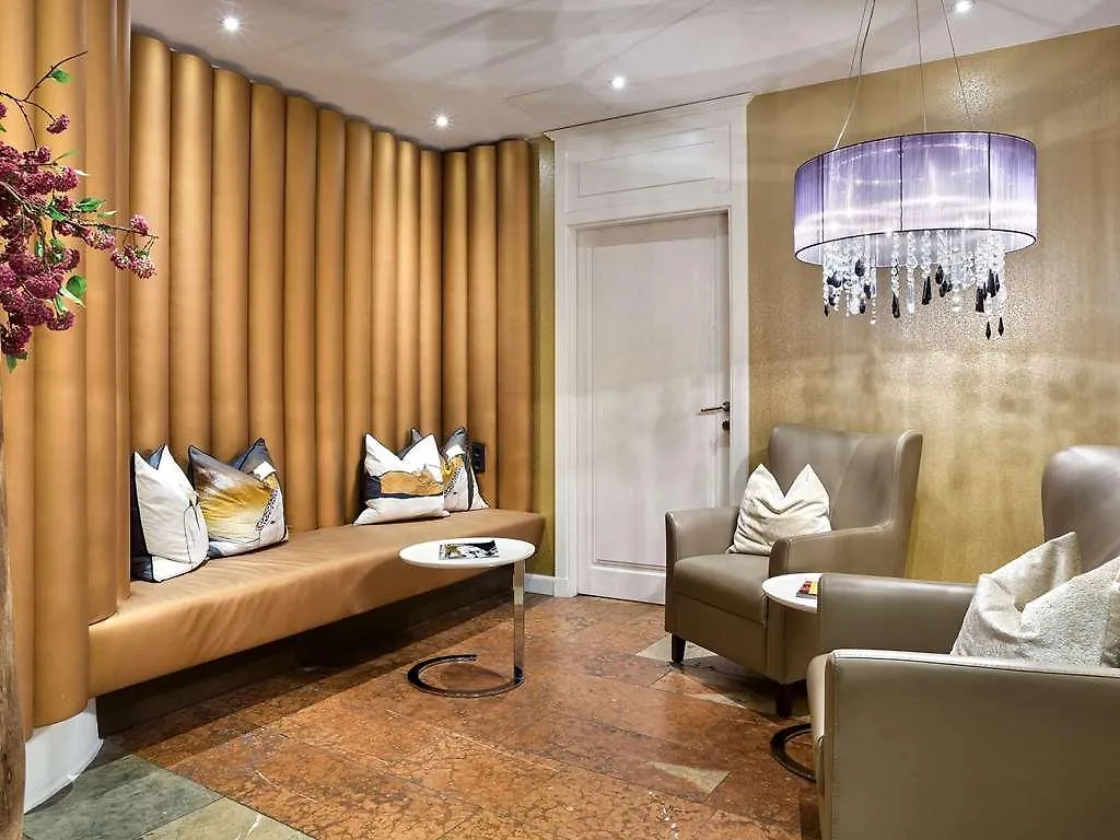 Radisson Blu Hotel Altstadt, Salzburg 5*,